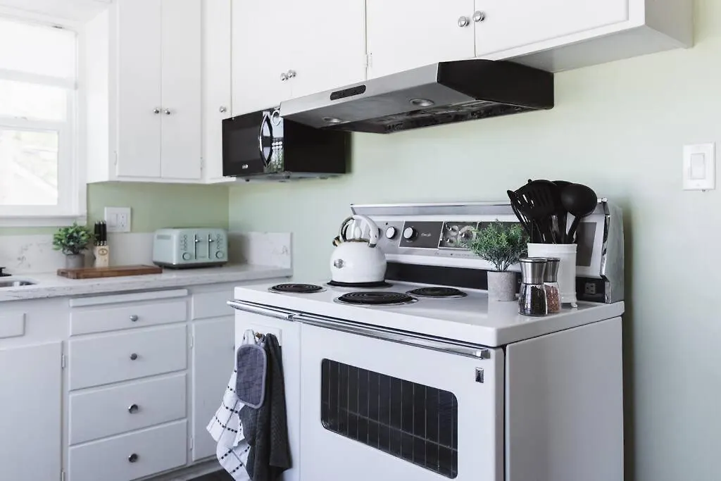 Rustic Sacramento Midtown Apartment United States
