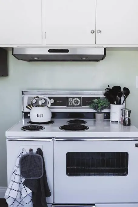 Rustic Sacramento Midtown Apartment United States